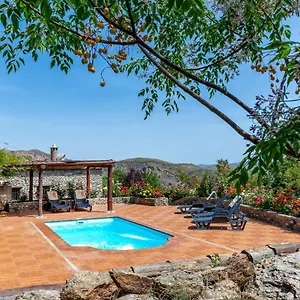 Villa Alpujarra Sulayr, Pórtugos